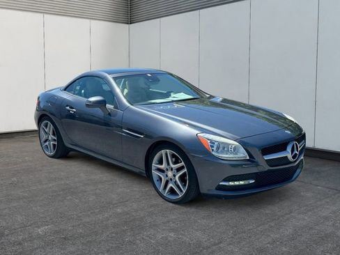 Used 2015 Mercedes-Benz SLK 250 image 7