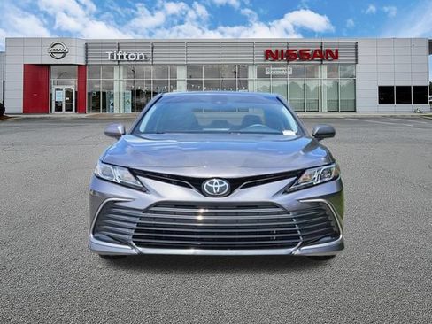 Used 2021 Toyota Camry LE FWD image 2