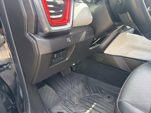 Used 2023 GMC Canyon AT4X AWD/4WD image 25