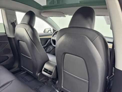 Used 2023 Tesla Model 3 Standard Range image 36