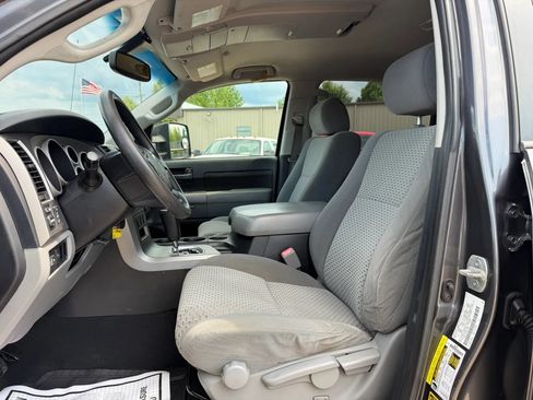 Used 2013 Toyota Tundra 2WD CrewMax w/ Tow Pkg image 9