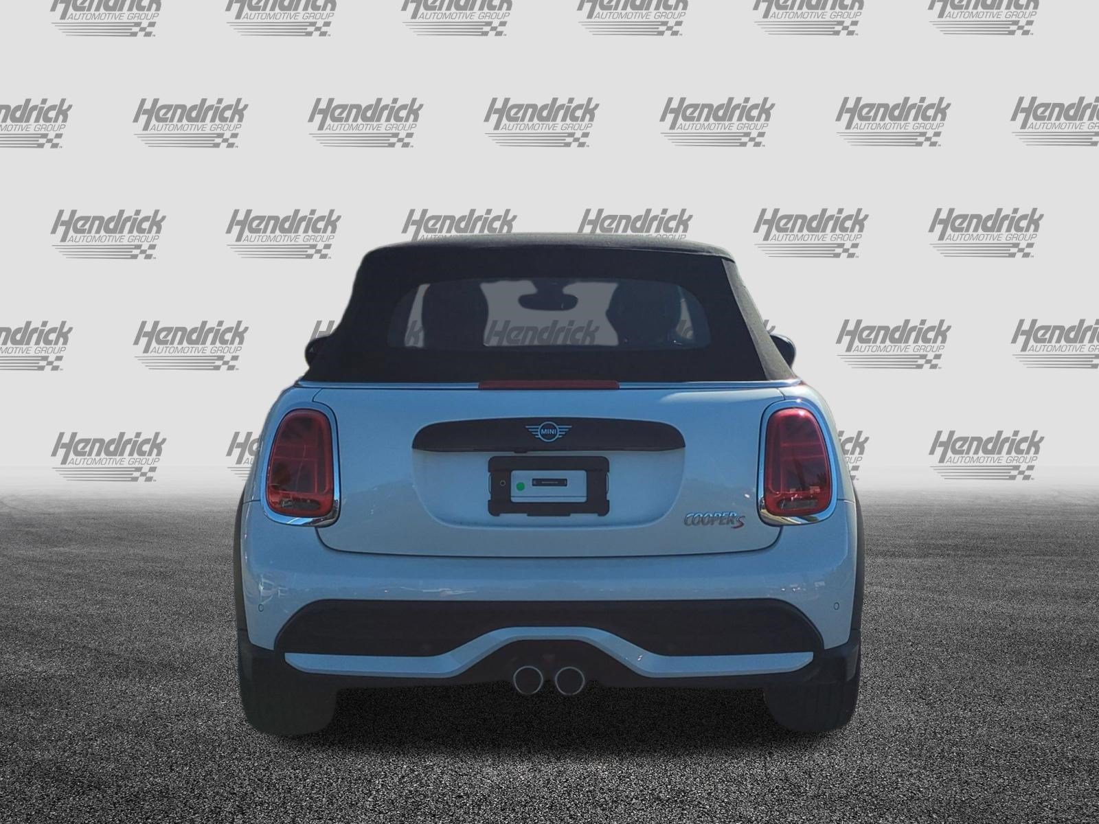 Used 2024 MINI Cooper S w/ Signature Upholstery Package FWD image 9