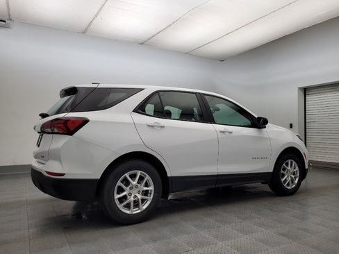 Used 2024 Chevrolet Equinox LS image 10