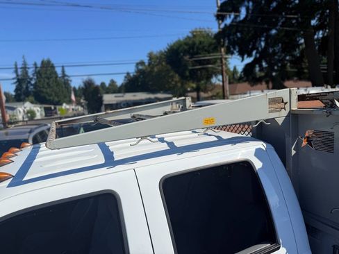 Used 2011 Ford F550 2WD Crew Cab Super Duty w/ Payload Upgrade Pkg image 26