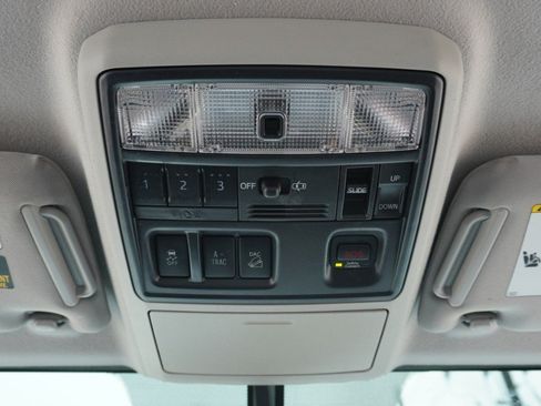Used 2019 Toyota 4Runner Limited AWD/4WD image 26