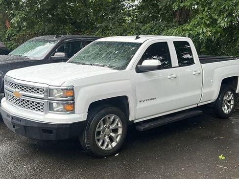 Used 2015 GMC Sierra 1500 SLE w/ SLE Value Package AWD/4WD image 19