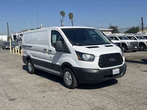 Used 2019 Ford Transit 150 130 Low Roof RWD image 1