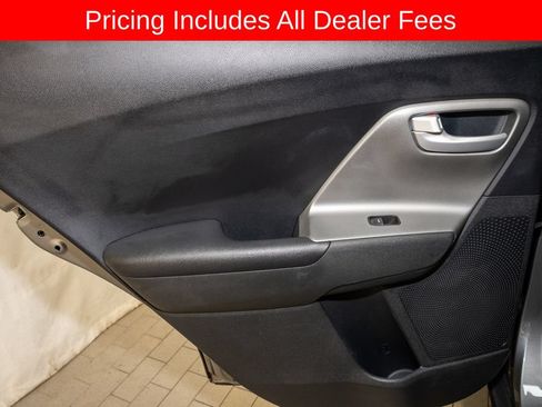 Certified 2022 Kia Niro LX FWD image 8