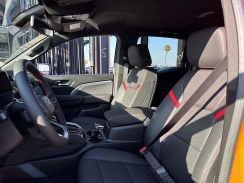 New 2025 Chevrolet Colorado Z71 w/ Z71 Convenience Package 2 image 15