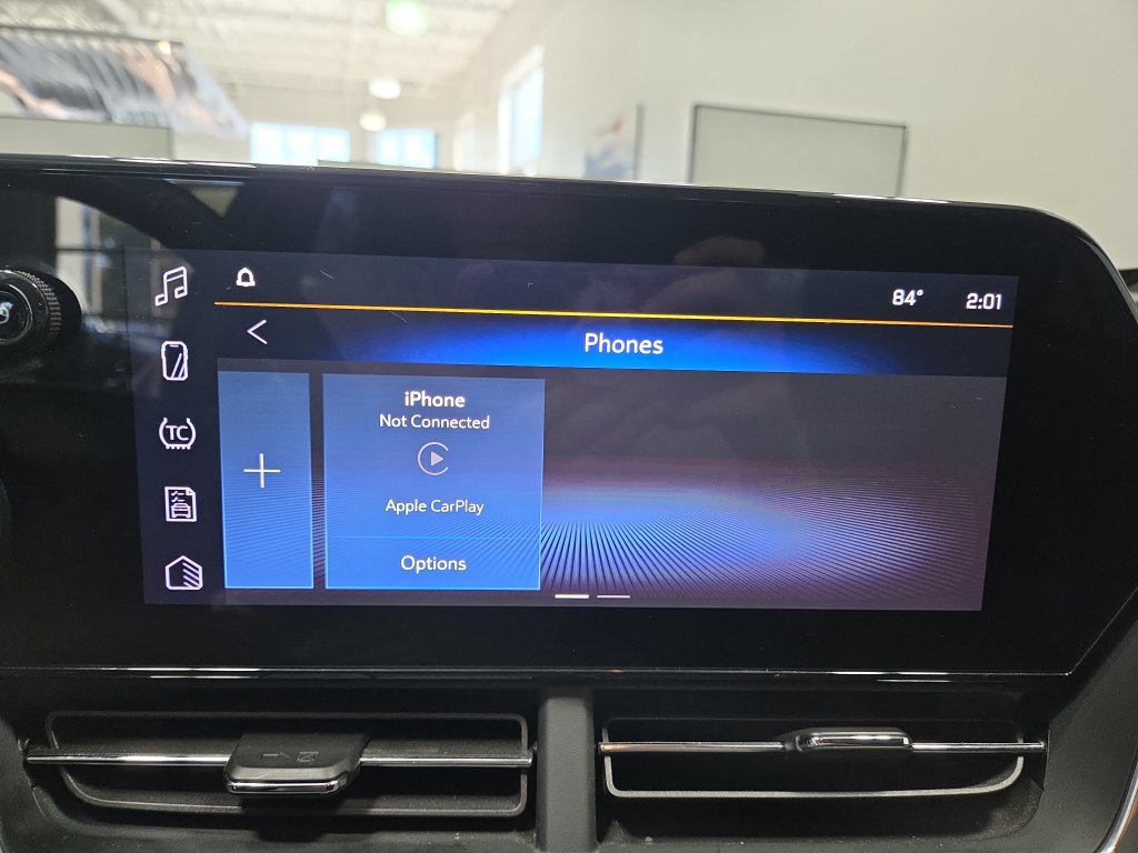 Used 2025 Chevrolet Trax LT w/ LT Convenience Package FWD image 37