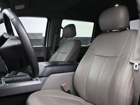 Used 2018 Ford F150 XLT w/ Equipment Group 302A Luxury image 12