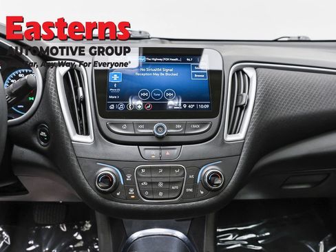 Used 2024 Chevrolet Malibu LT image 12