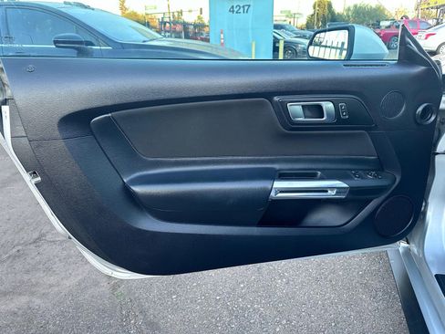 Used 2019 Ford Mustang Coupe w/ Equipment Group 101A RWD image 9