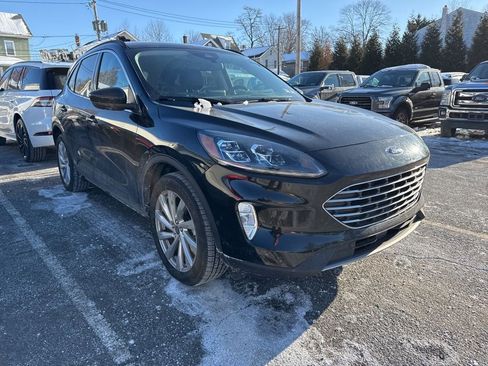 Used 2022 Ford Escape Titanium w/ Titanium Elite Package image 3