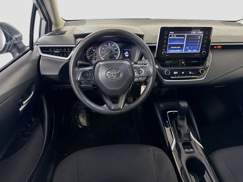 Used 2021 Toyota Corolla LE image 17