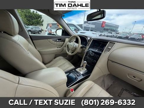 Used 2012 INFINITI FX35 AWD w/ Premium Pkg image 19