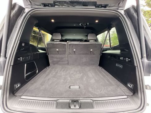 Used 2024 Jeep Wagoneer L Series III w/ Flexible Seating Group AWD/4WD image 26