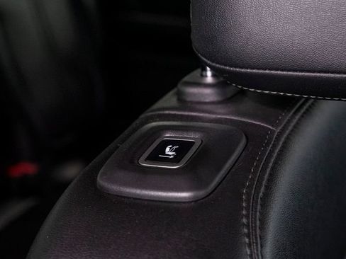 Used 2024 Jeep Wagoneer Series II w/ Flexible Seating Group RWD image 23