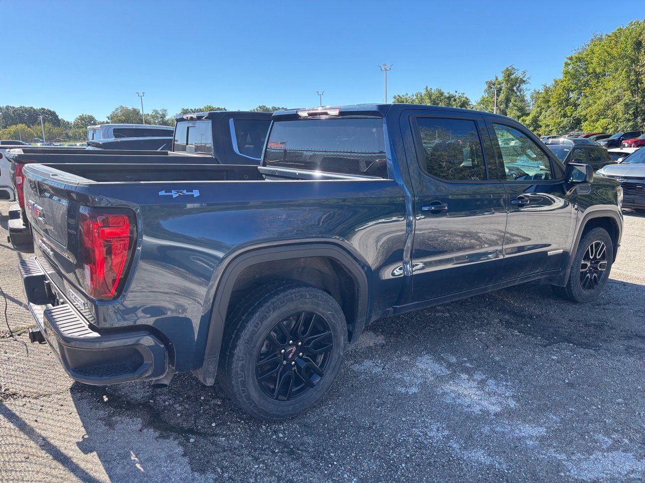 Used 2022 GMC Sierra 1500 Elevation AWD/4WD image 5