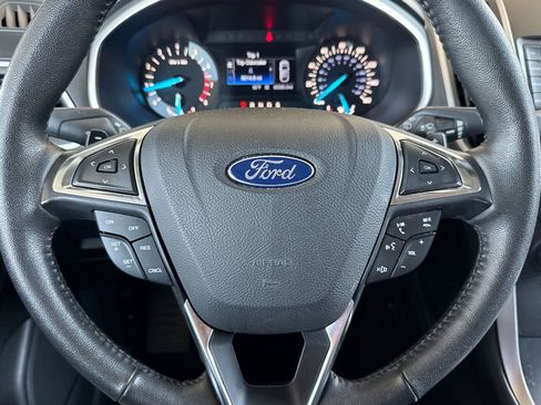 Used 2017 Ford Edge SEL FWD image 11
