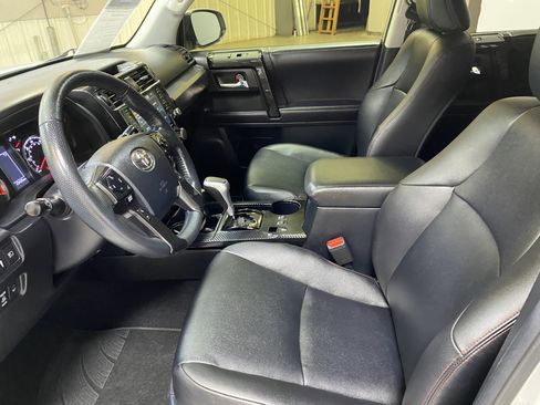 Used 2023 Toyota 4Runner TRD Off-Road Premium image 18