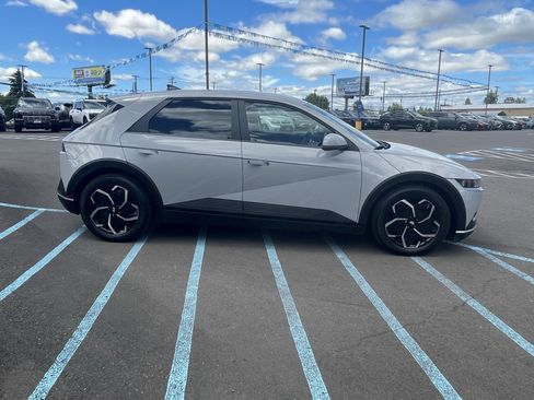 Certified 2024 Hyundai Ioniq 5 SE AWD/4WD image 6