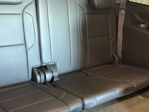 Used 2018 Chevrolet Tahoe LT image 23