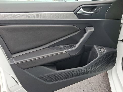 Certified 2024 Volkswagen Jetta S image 12