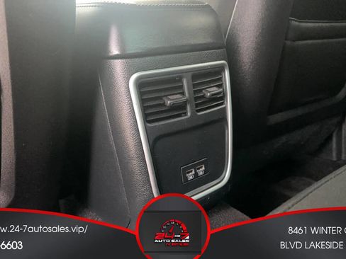 Used 2019 Dodge Charger R/T image 17