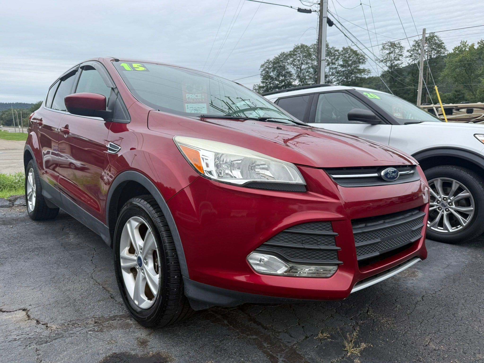 Used 2015 Ford Escape SE AWD/4WD image 1