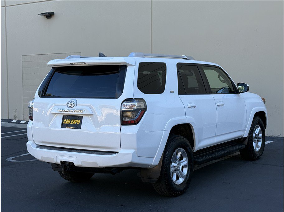 Used 2017 Toyota 4Runner SR5 RWD image 6
