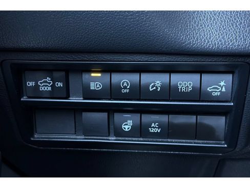 Used 2023 Toyota Tundra Limited AWD/4WD image 29