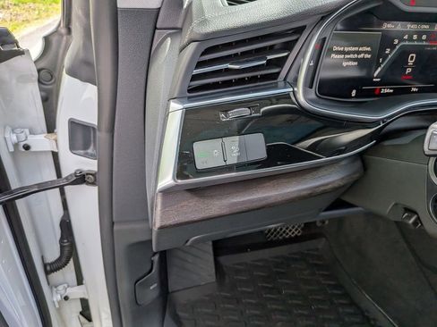 Certified 2023 Audi Q8 Premium Plus AWD/4WD image 17