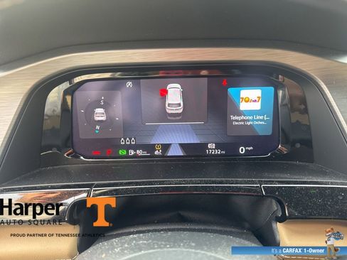 Used 2024 Volkswagen Atlas Cross Sport SE w/ Panoramic Sunroof Package image 15