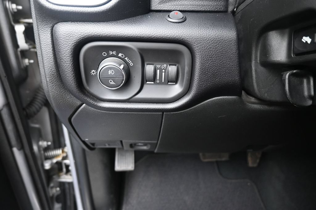 Used 2022 RAM 2500 Laramie AWD/4WD image 16