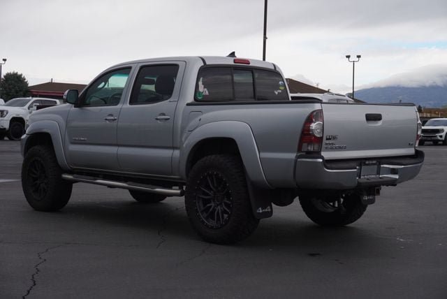 Used 2013 Toyota Tacoma 4x4 Double Cab w/ Limited Pkg image 3