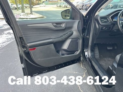 Used 2024 Ford Escape Active w/ Cold Weather Package image 4