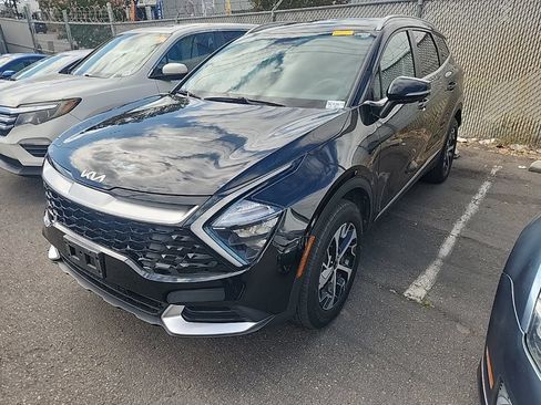 Used 2023 Kia Sportage EX AWD/4WD image 3
