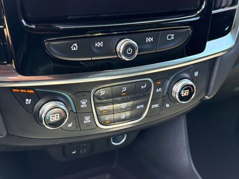 Used 2023 Chevrolet Traverse Premier w/ Redline Edition FWD image 20