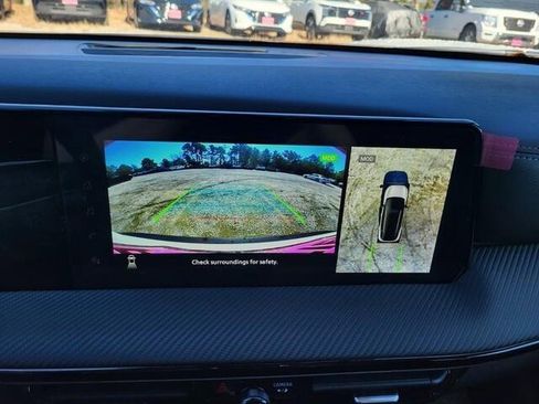 New 2025 Nissan Kicks SR w/ Illumination Package image 10