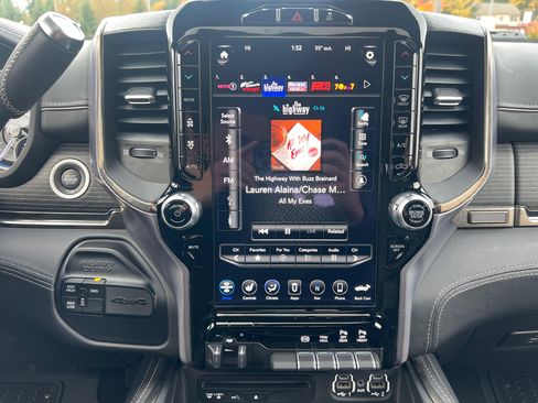 Used 2019 RAM 2500 Limited image 18