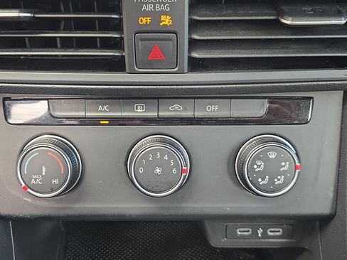 Certified 2024 Volkswagen Jetta S FWD image 24