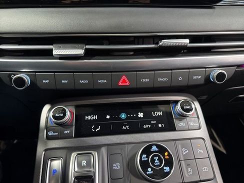 Used 2025 Hyundai Palisade Calligraphy image 20