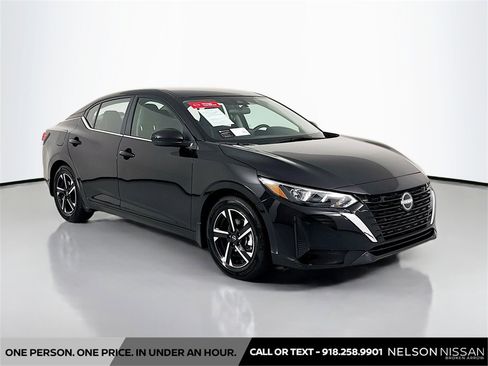 Certified 2025 Nissan Sentra SV w/ Trunk Package image 3