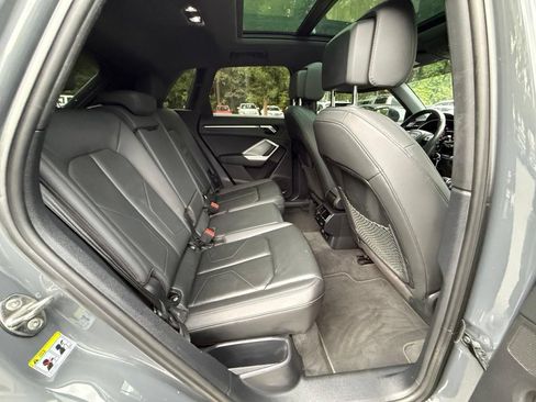 Used 2021 Audi Q3 2.0T Premium AWD/4WD image 27