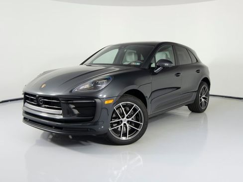 Certified 2026 Porsche Macan AWD/4WD image 1