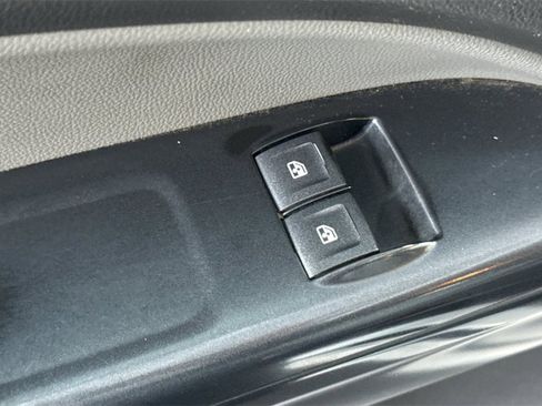 Used 2015 Chevrolet Colorado 2WD Extended Cab image 17