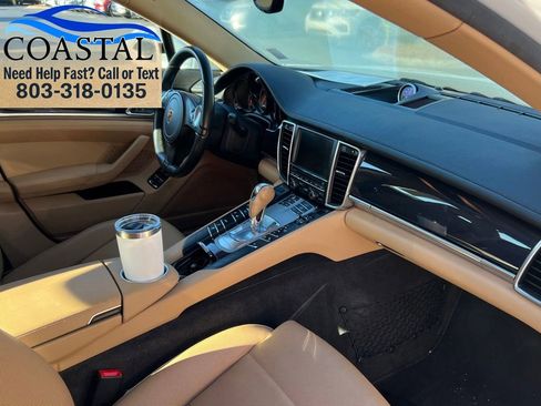Used 2016 Porsche Panamera image 12