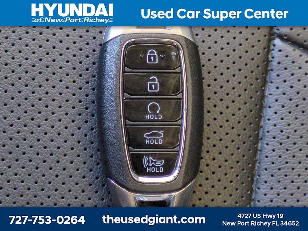 Used 2023 Hyundai Elantra Limited FWD image 32