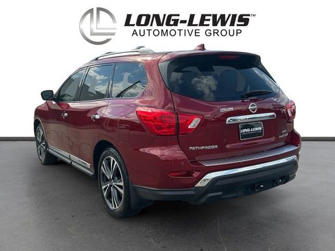 Used 2020 Nissan Pathfinder Platinum AWD/4WD image 4